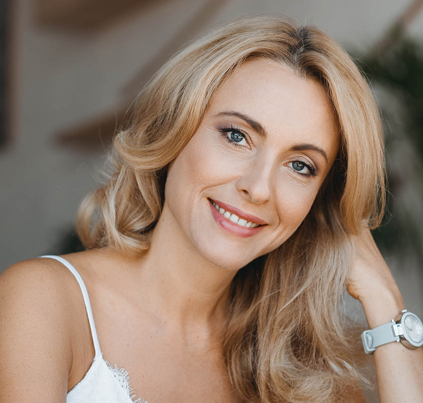 Golden Hour Glow: Smile Bright All Summer!